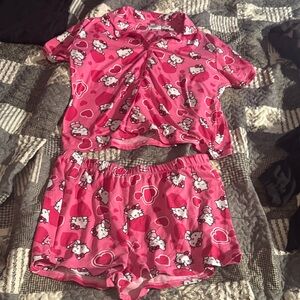 Hello kitty women’s pajama set